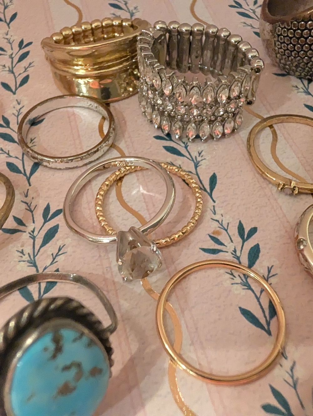Ring Lot Vintage To Modern Assorted Styles - Picture 2 of 15